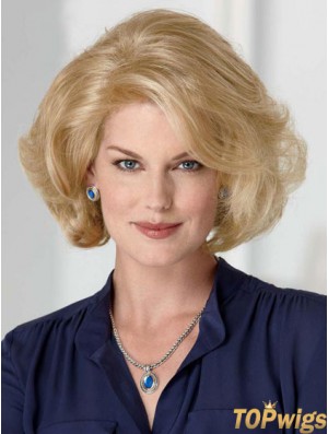 Blonde Wigs Cheap Chin Length Wavy Style Classic Cut